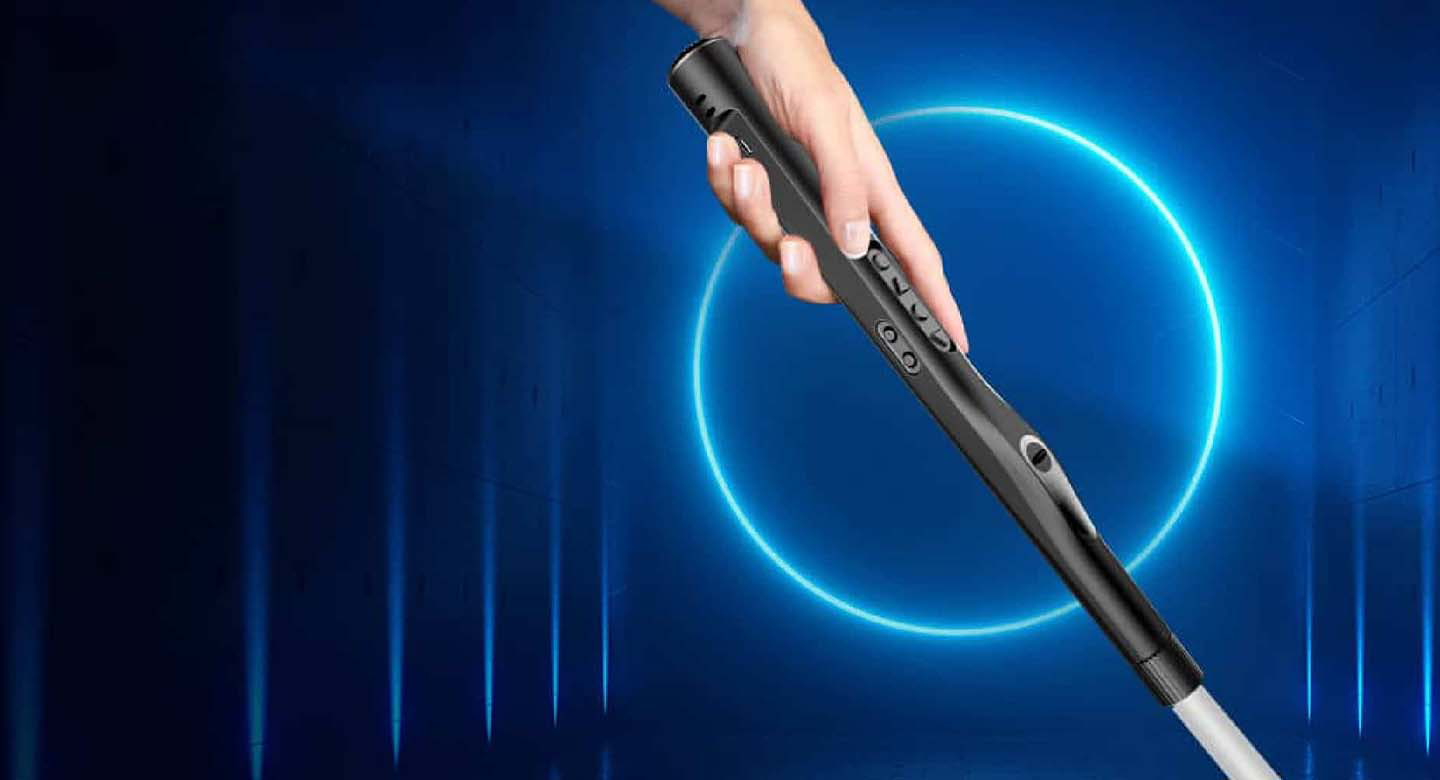 WeWALK Smart Cane – عصای هوشمند با حسگر و ناوبری