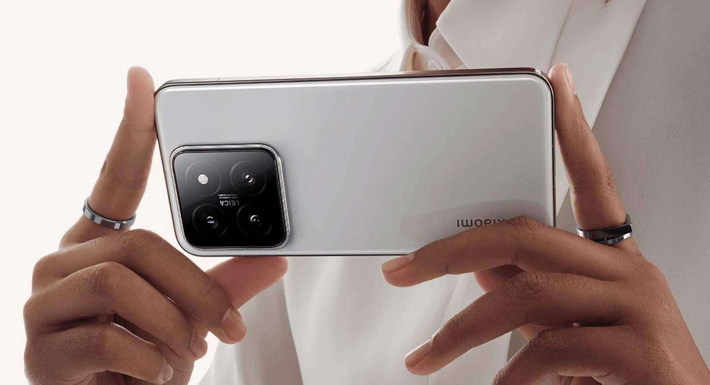 نقد و بررسی شیائومی ۱۵؛ طراحی جمع‌وجور با کیفیت ساخت بالا