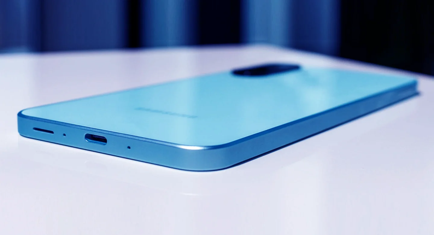 طراحی و کیفیت ساخت گلکسی A17 و A26؛ سبک و خوش‌دست یا پریمیوم و مقاوم؟